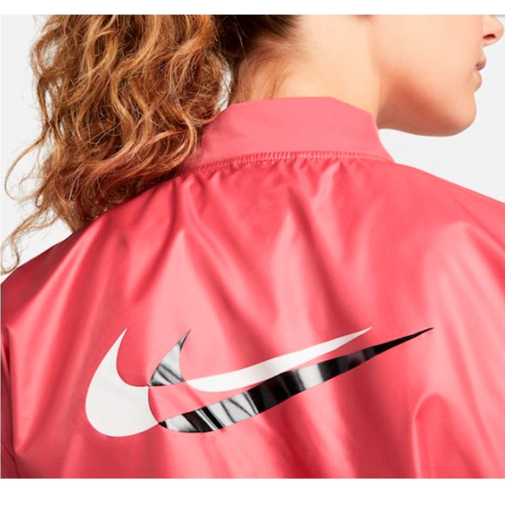 NIKE SWOOSH RUNNING JACKET SIZE SMALL - Picture 2 of 7
